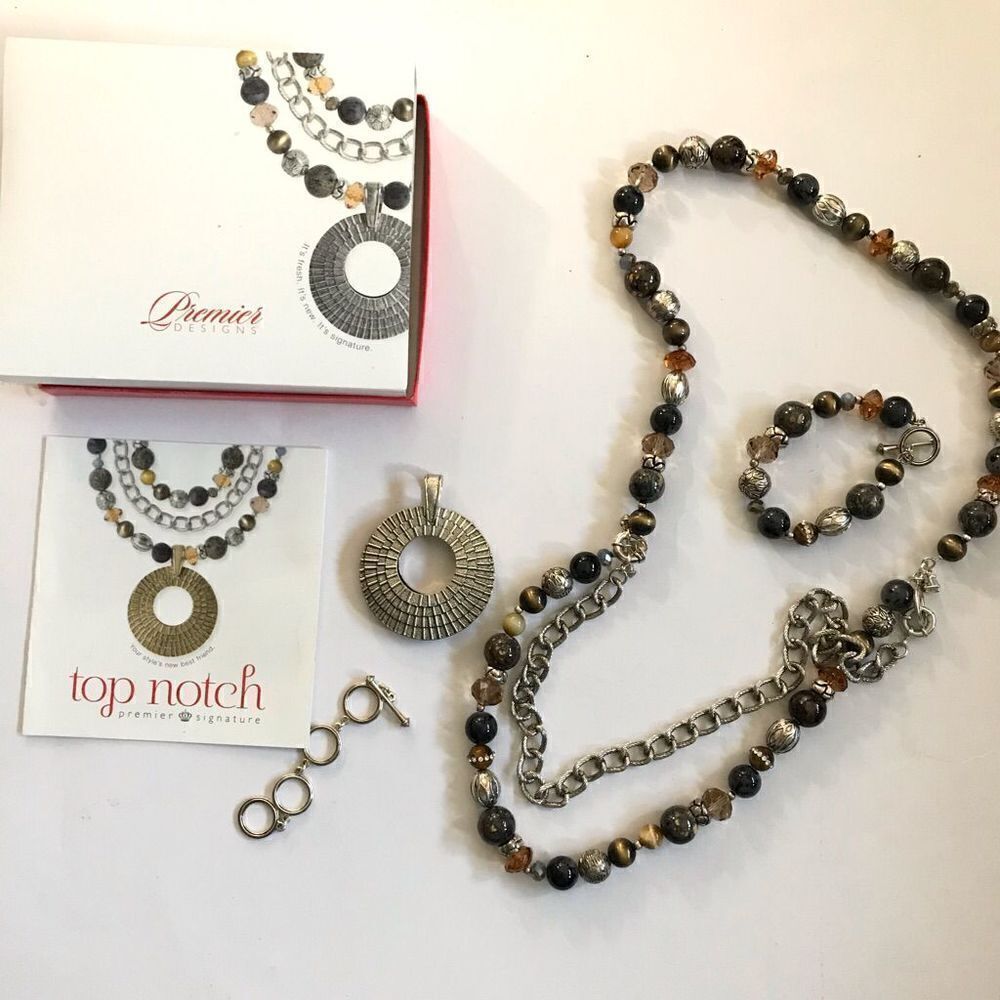 Top notch premier signature 25 looks pendant necklace bracelet